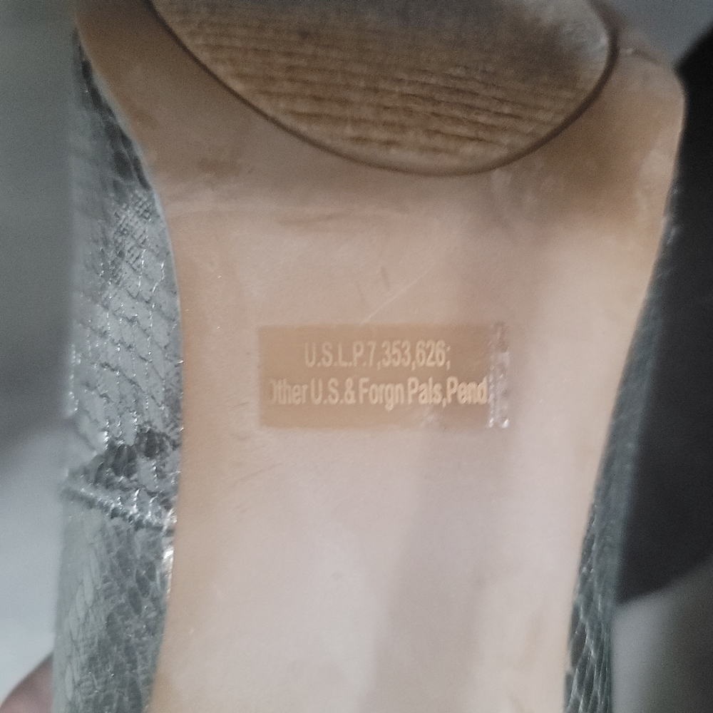 Snake skin stilettos - Picture 10 of 10